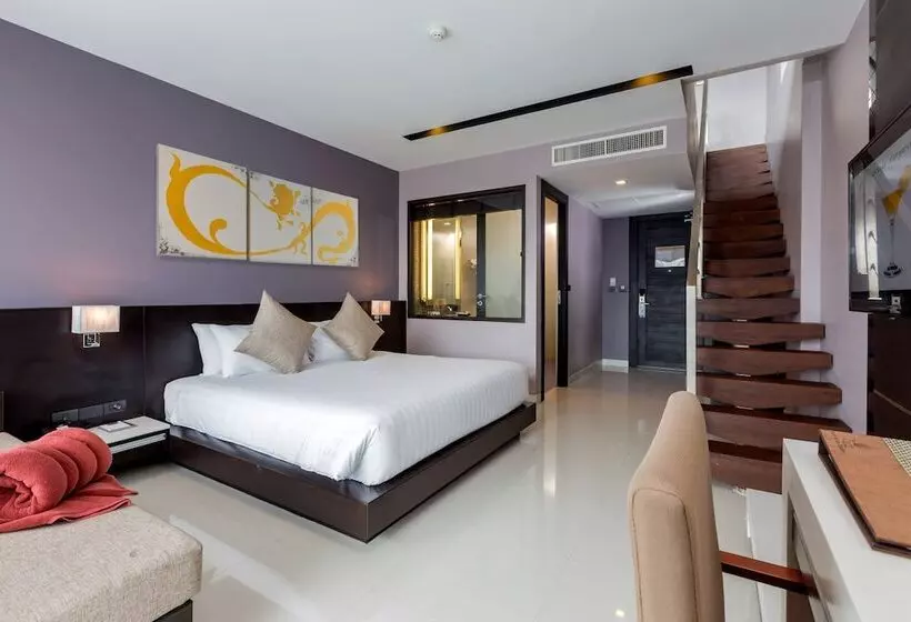 エクゼクティブスイート, The Charm Resort Phuket