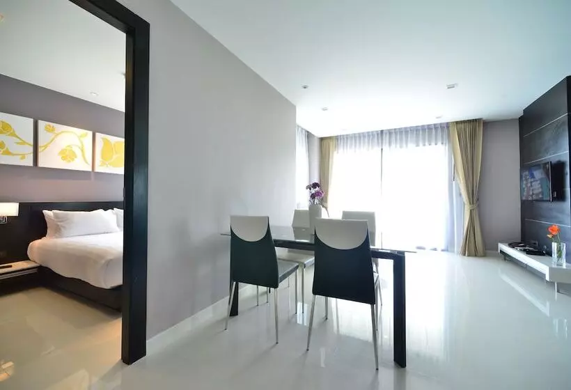 ファミリースイートの２ベッドルーム, The Charm Resort Phuket