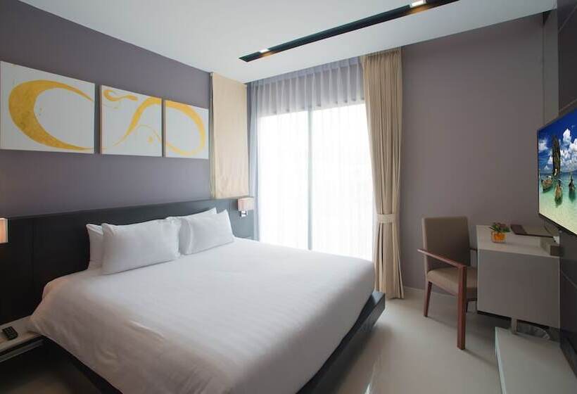 스위트, The Charm Resort Phuket Sha Certified