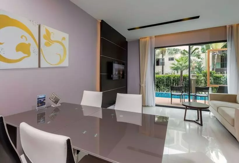 ジュニアスイート, The Charm Resort Phuket