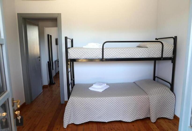 Chambre Quadruple Standard, Casale La Sterpaia