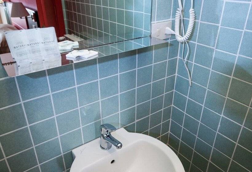 Chambre Quadruple Standard, Casale La Sterpaia