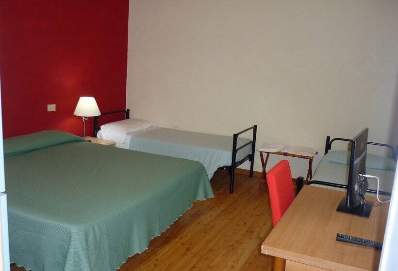 Chambre Quadruple Standard, Casale La Sterpaia