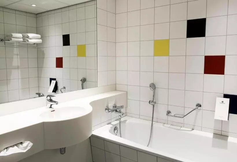 キングサイズベッドのスタンダードルーム, City Hotel Hengelo