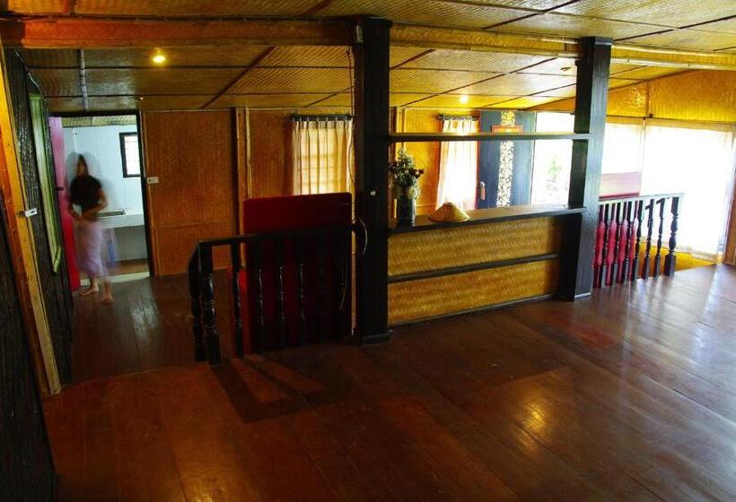 غرفة أساية فردية حمام مشترك, Areeya Phuree Resort