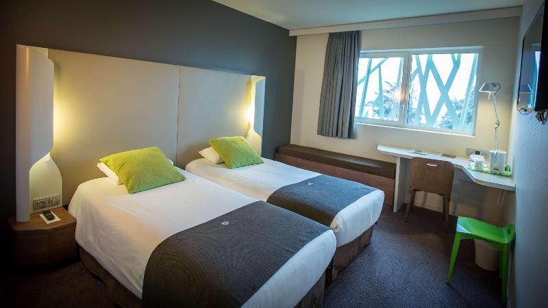 Номер Стандарт, Campanile Dijon Congres Clemenceau