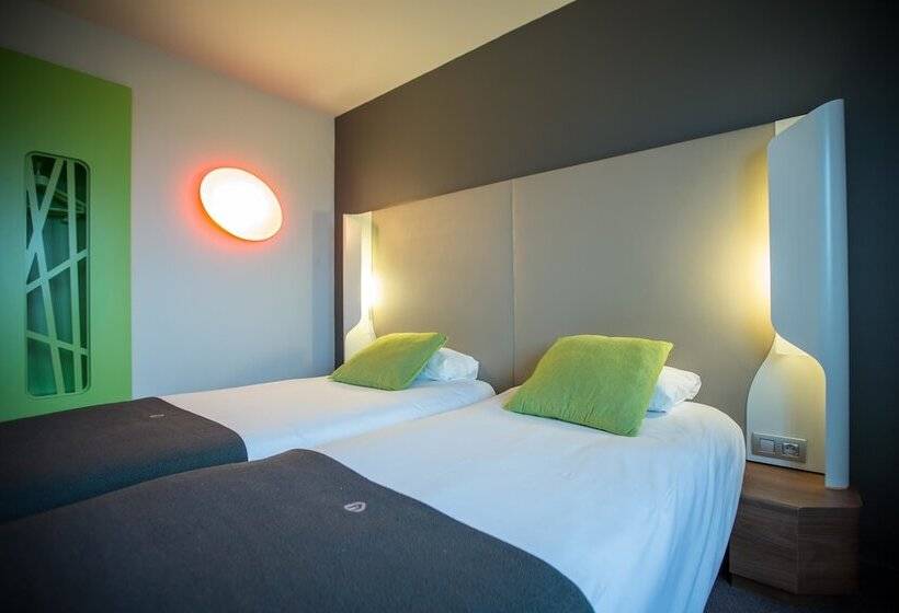 Номер Стандарт, Campanile Dijon Congres Clemenceau