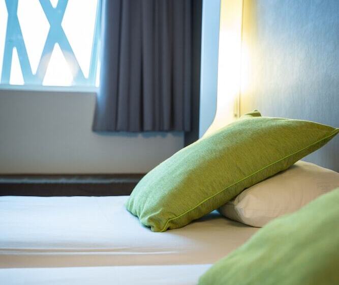 Номер Стандарт, Campanile Dijon Congres Clemenceau