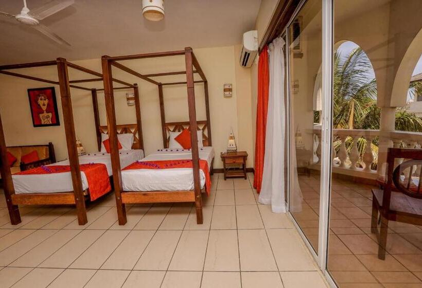 اتاق استاندارد با چشم‌انداز باغ, Cityblue Creekside Hotel & Suites