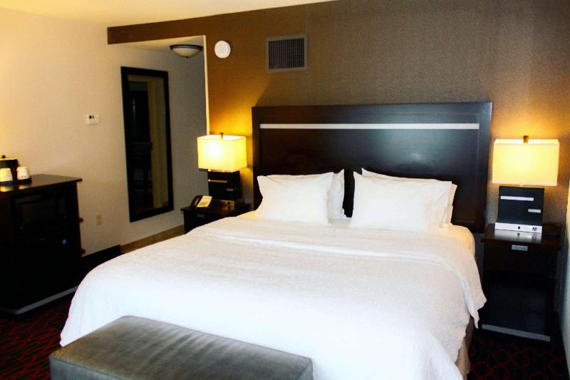 Стандартный Номер Кровать Кинг, Hampton Inn Portland Downtownwaterfront