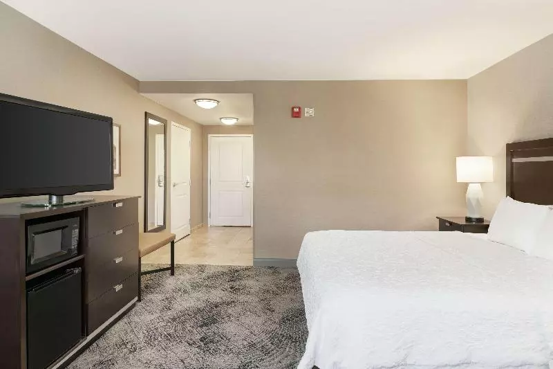 اتاق استاندارد برای معلولان, Hampton Inn Portland Downtownwaterfront