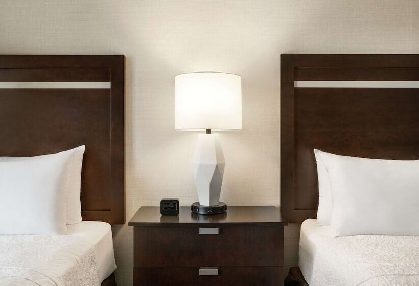 חדר סטנדרט שתי מיטות זוגיות, Hampton Inn Portland Downtownwaterfront