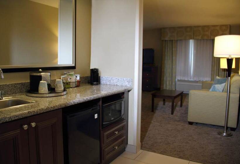 إستوديو قياسى, Hampton Inn & Suites Manteca