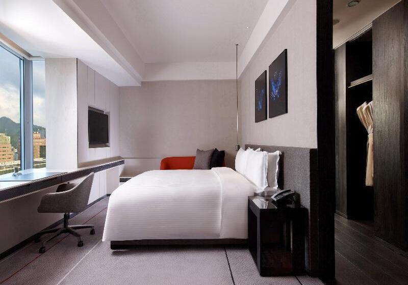 اتاق پرمیوم, Humble House Hotel Taipei, Curio Collection By Hilton