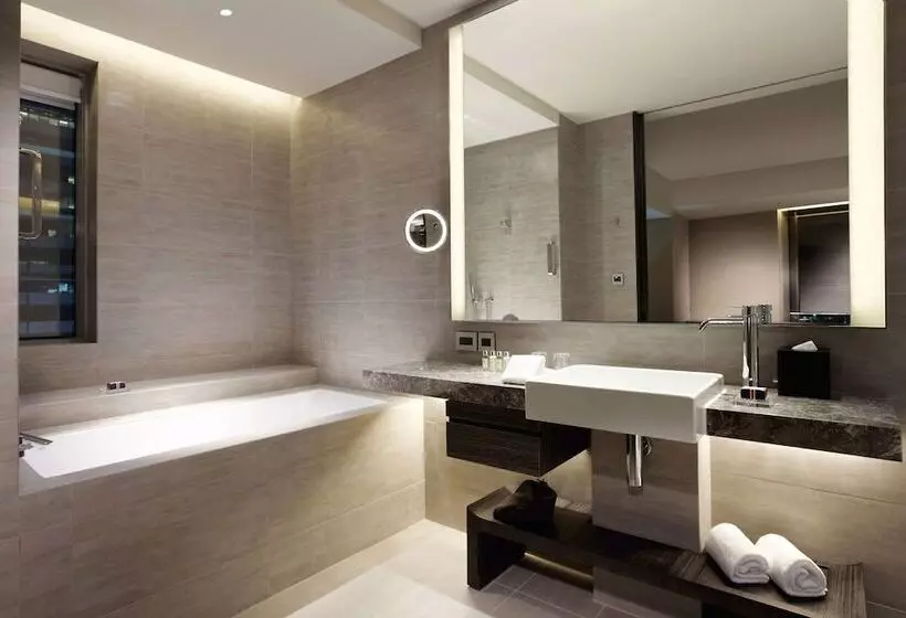 اتاق پرمیوم, Humble House Hotel Taipei, Curio Collection By Hilton