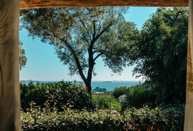 سوییت جونیور با چشمانداز دریا, Les Bergeries De Palombaggia