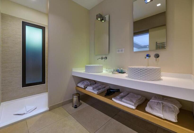 اتاق لوکس با چشمانداز دریا, Les Bergeries De Palombaggia