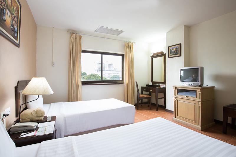 수피리어 룸, Night Bazaar Place