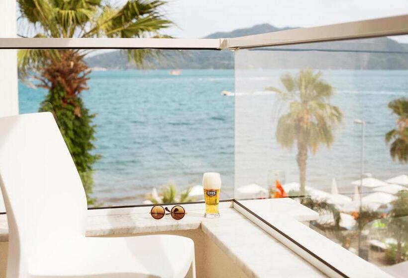 غرفة قياسية مطلّة علي البحر, The Beachfront Hotel Adult Only 16 Plus