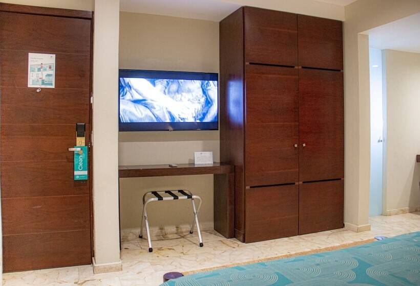 חדר סטנדרט, The Palm