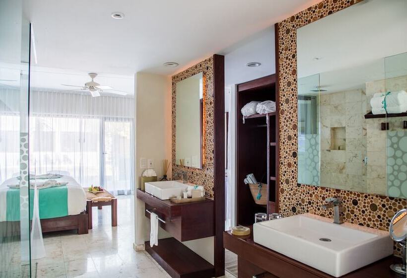 חדר סטנדרט, The Palm