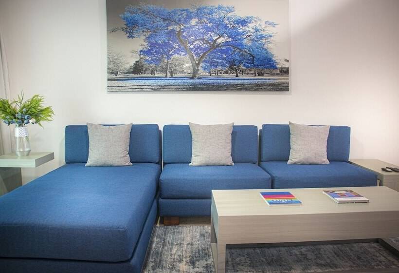 סוויטה, The Palm