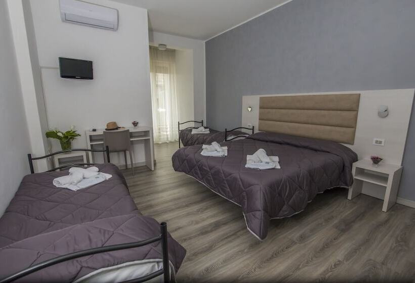 ファミリールーム, Zanarini In Centro A Riccione