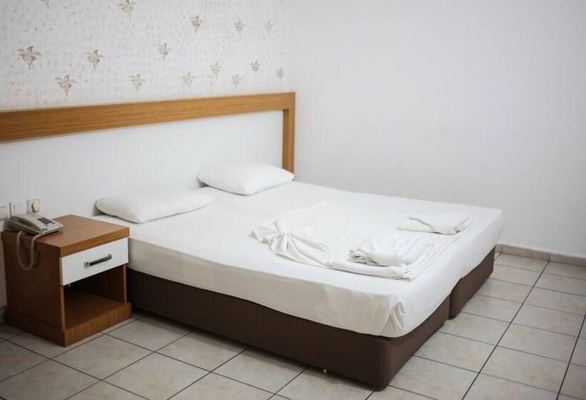 דירת חדר, Kleopatra Aytur Apart