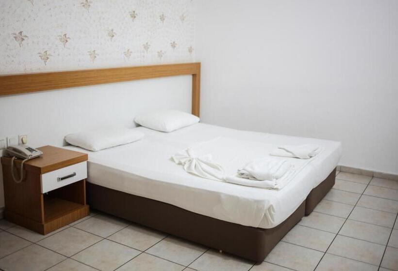 דירת חדר, Kleopatra Aytur Apart