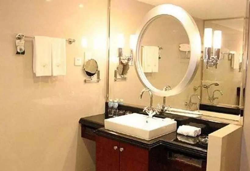 سوییت لوکس, Starcity Hotel Zhuhai