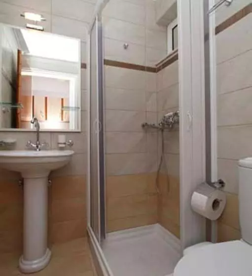 استودیوی استاندارد, Zante View Studios & Villas