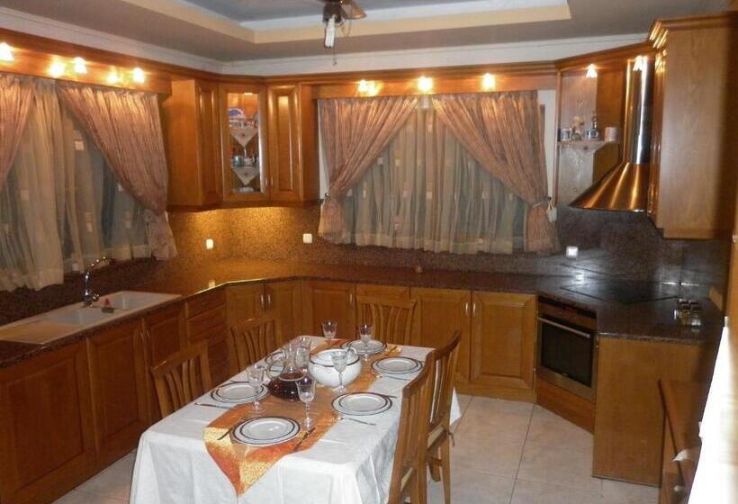 וילה עם חדר שינה אחד ובריכת שחיה, Zante View Studios & Villas