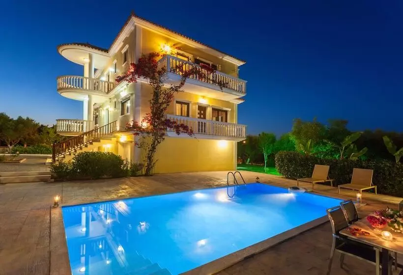 ویلای 4 خوابه, Zante View Studios & Villas