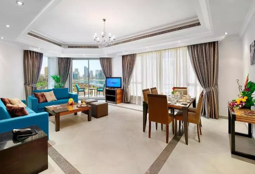 ２ベッドルームデラックスアパートメント, Al Majaz Premiere Hotel Apartments