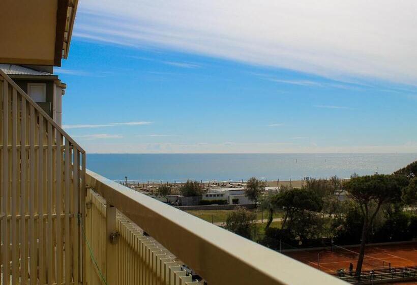 스탠다드 4인용 룸 바다전망, Helios Beach