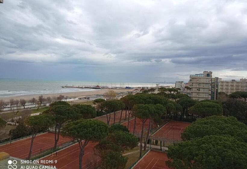 스탠다드 4인용 룸 바다전망, Helios Beach