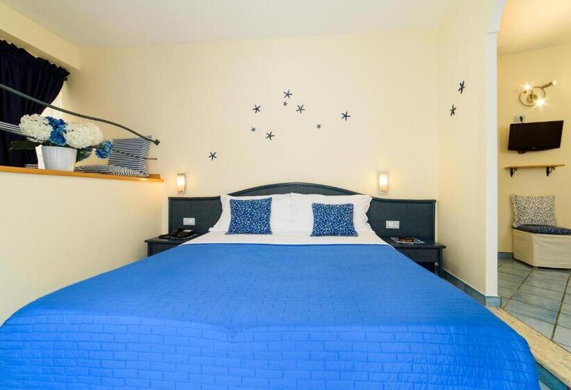 小型套房, Sharon House