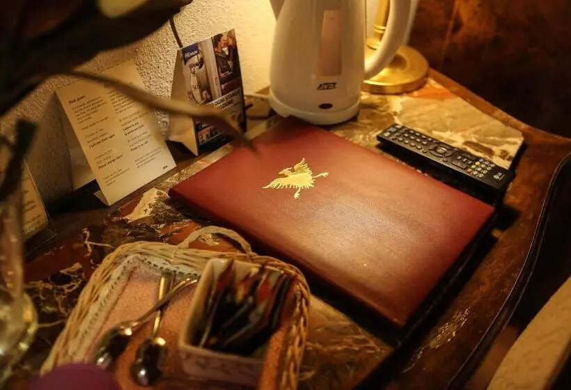 スタンダードトリプルルーム, Al Castello Resort