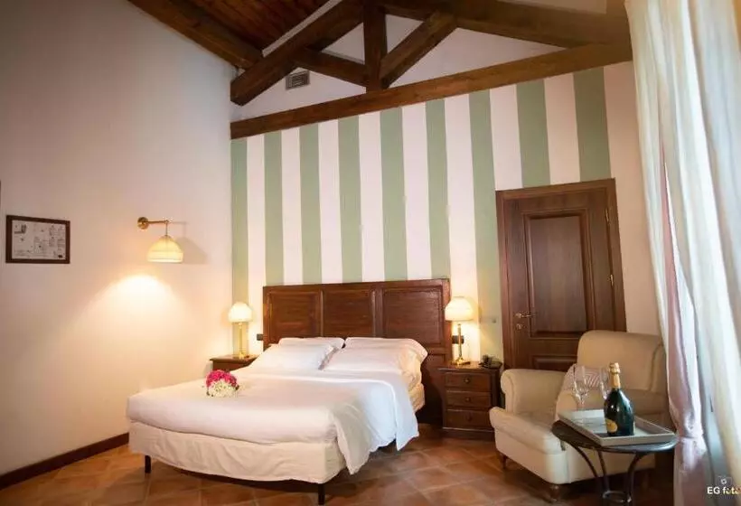 スーペリアールーム, Al Castello Resort