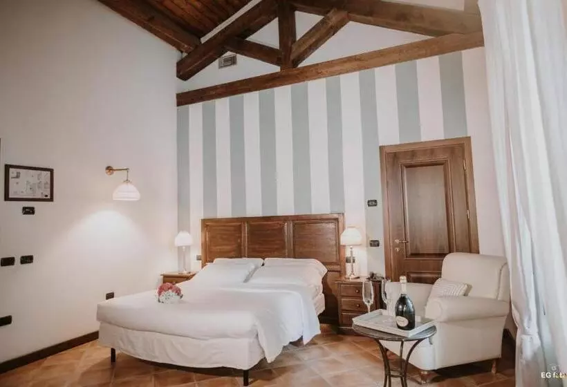 スーペリアールーム, Al Castello Resort