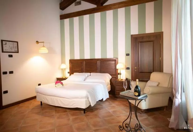 スーペリアールーム, Al Castello Resort