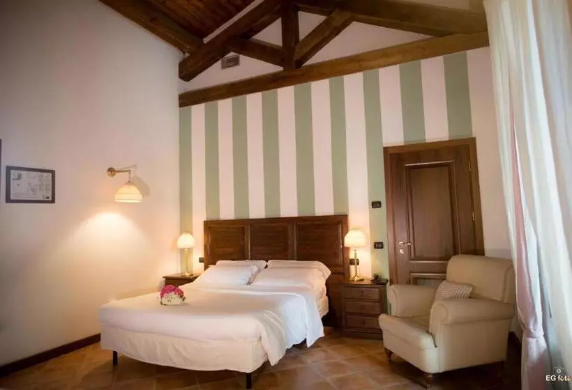 スーペリアールーム, Al Castello Resort