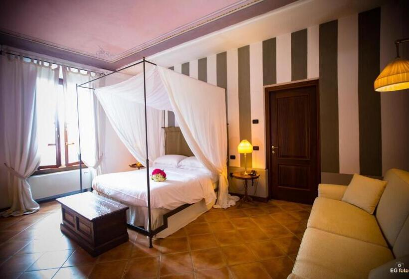 חדר סטנדרט לארבעה, Al Castello Resort