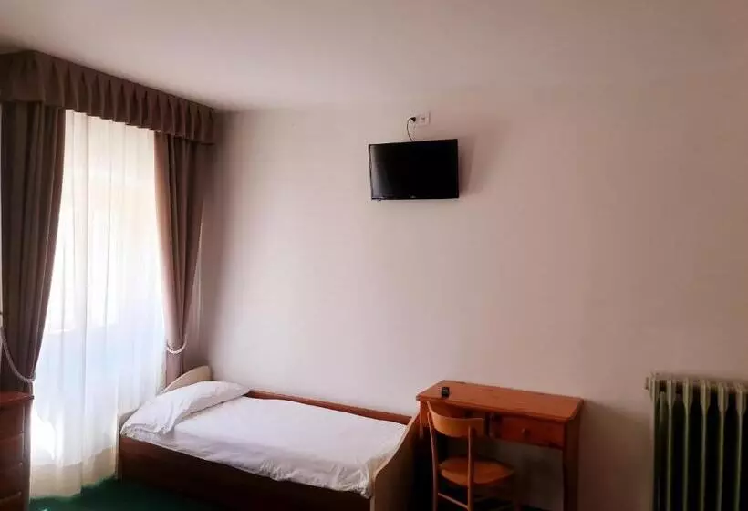 スタンダードトリプルルーム, Albergo Trieste