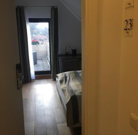 1ベッドルームアパートメント, Am Schloss