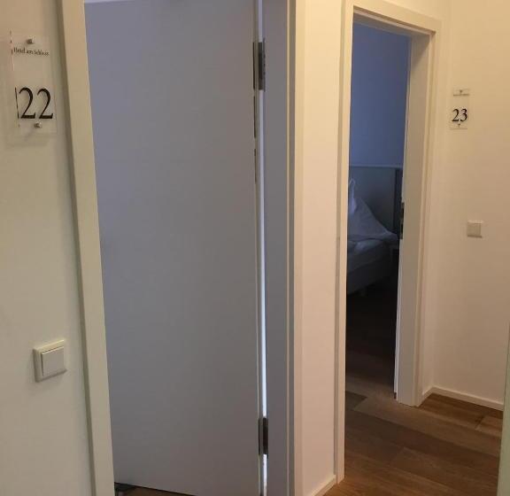 1ベッドルームアパートメント, Am Schloss