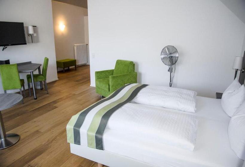 デラックスルーム, Am Schloss