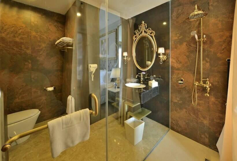 豪华房间, Amaroossa Royal Bogor