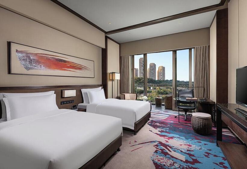 Premium Room Golf View, Crowne Plaza Chongqing New North Zone, An Ihg