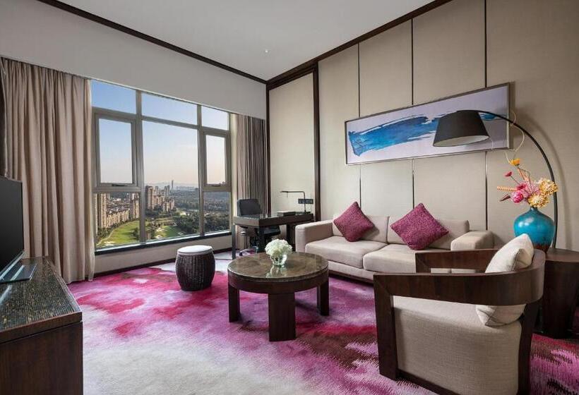 Superior Suite, Crowne Plaza Chongqing New North Zone, An Ihg